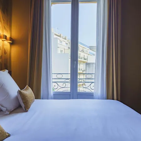 Hotel Gounod 4*